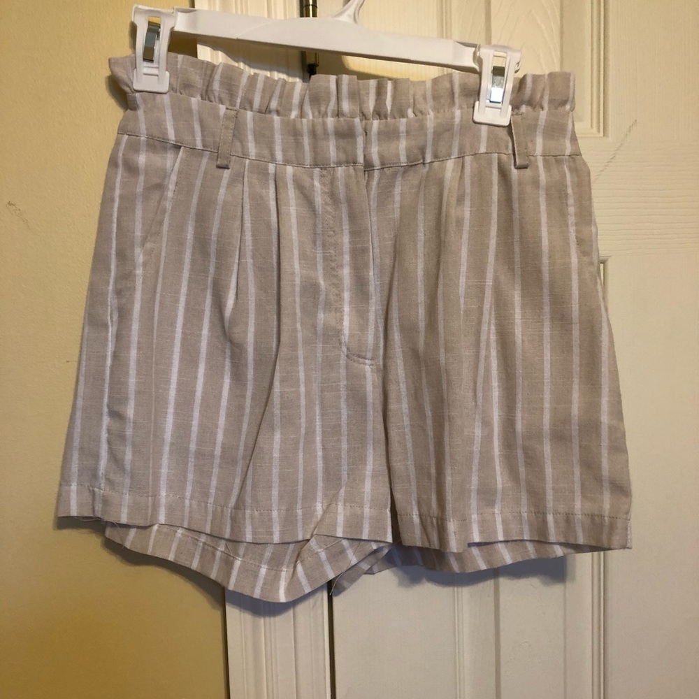 Linen shorts